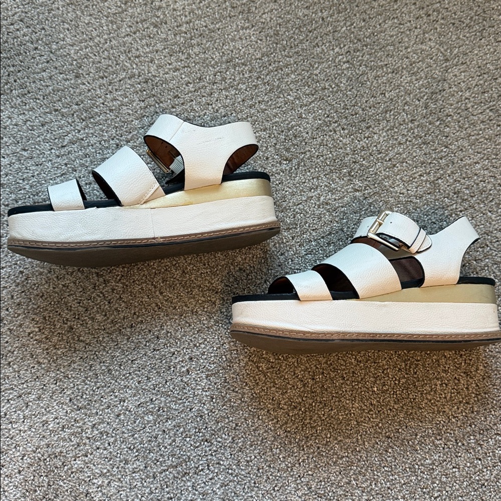 Women's Cream Platform Sandals - Picture 3 of 7